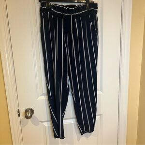 Zara TRF, lightweight, drawstring, cropped pants M